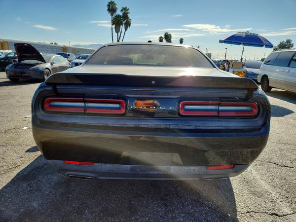 2015 DODGE CHALLENGER SXT