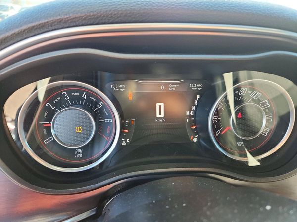2015 DODGE CHALLENGER SXT