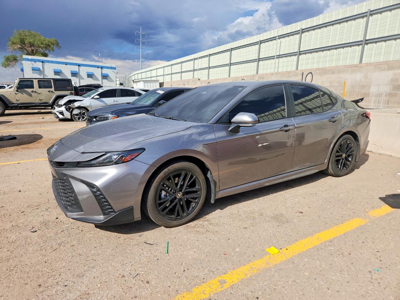 2025 TOYOTA CAMRY