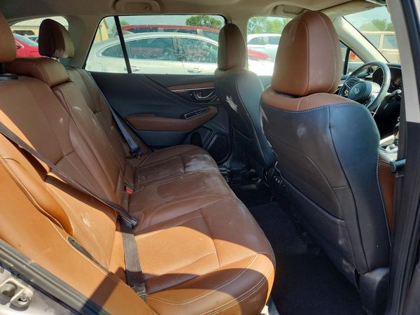 2022 SUBARU OUTBACK Touring