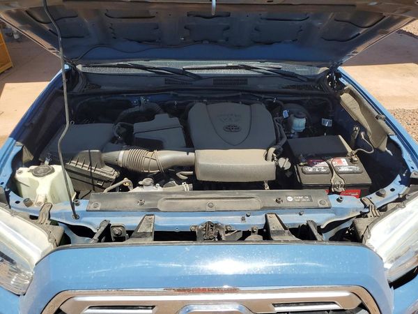2019 TOYOTA TACOMA Limited