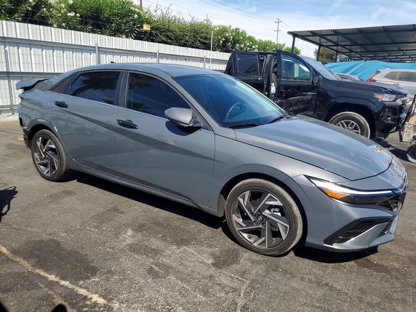 2026 HYUNDAI ELANTRA