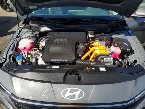 2026 HYUNDAI ELANTRA
