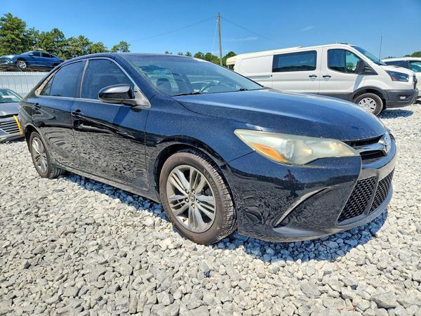 2015 TOYOTA CAMRY