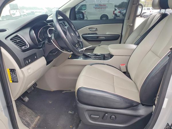 2019 KIA SEDONA