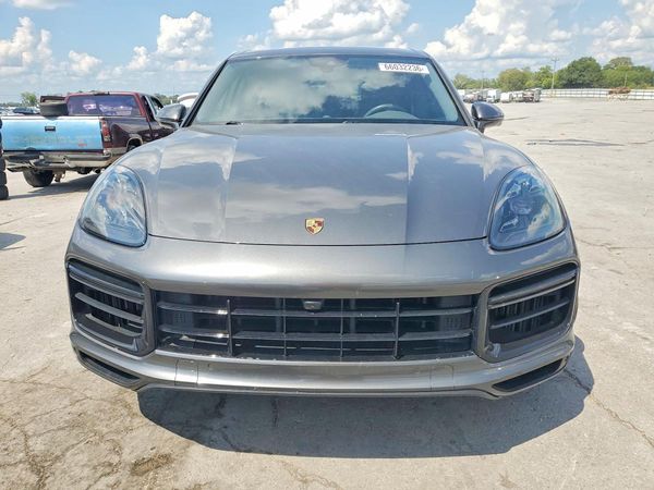 2019 PORSCHE CAYENNE Turbo
