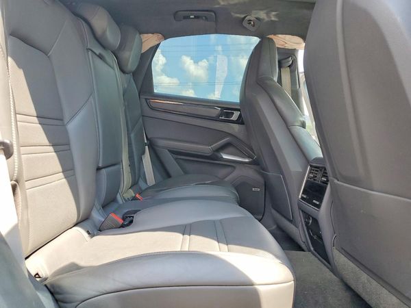 2019 PORSCHE CAYENNE Turbo