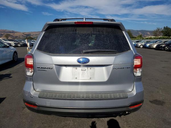 2018 SUBARU FORESTER Premium+ES