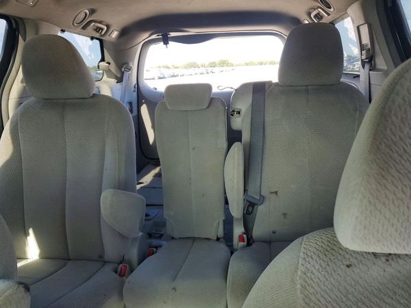 2014 TOYOTA SIENNA