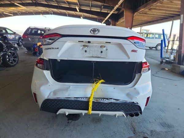 2021 TOYOTA COROLLA