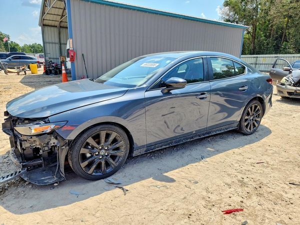 2022 MAZDA 3