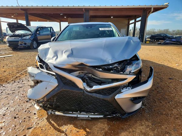 2019 TOYOTA CAMRY