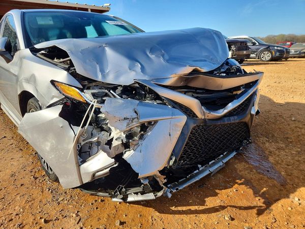 2019 TOYOTA CAMRY