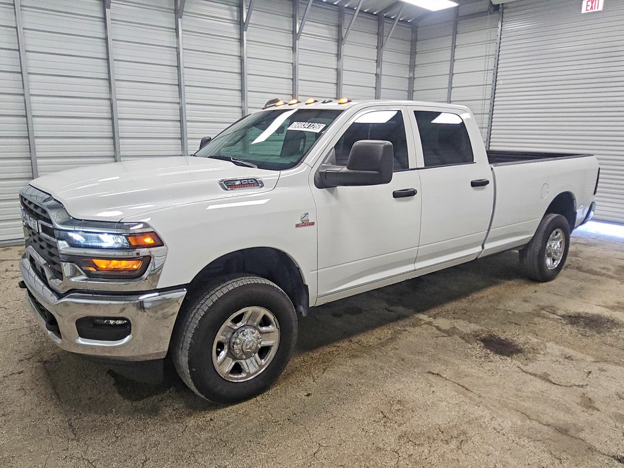 2025 RAM 2500 Tradesman — Front 3/4