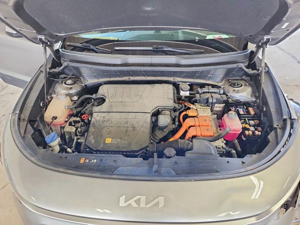 2023 KIA NIRO LX — Engine bay