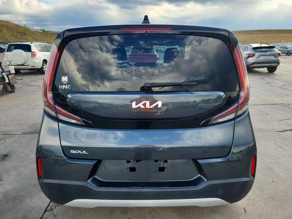 2023 KIA SOUL LX, S