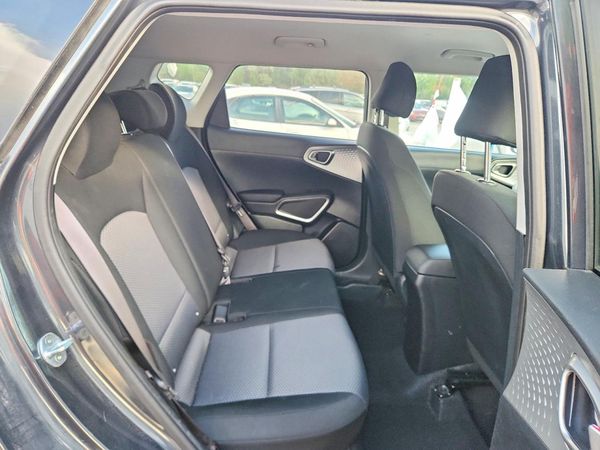 2023 KIA SOUL LX, S