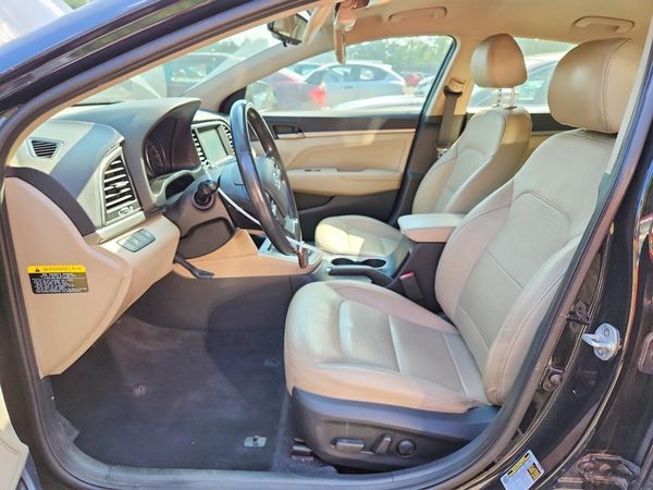 2017 HYUNDAI ELANTRA