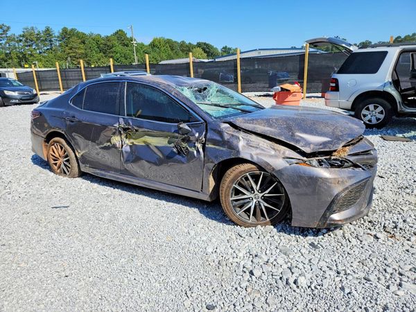 2023 TOYOTA CAMRY SE — Passenger 3/4