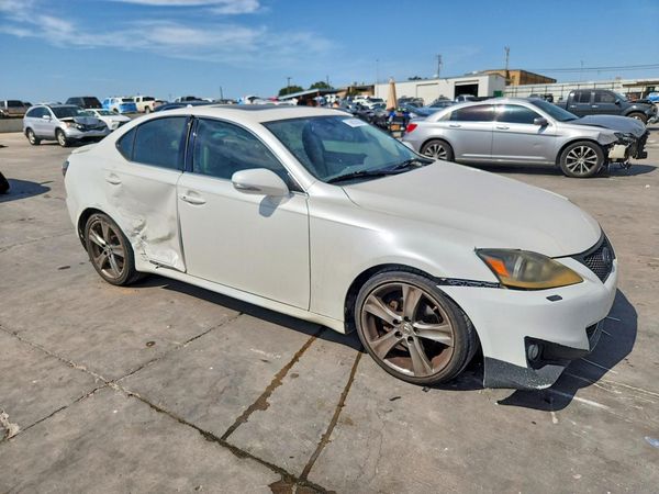 2013 LEXUS IS