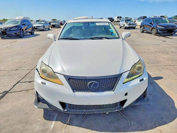 2013 LEXUS IS