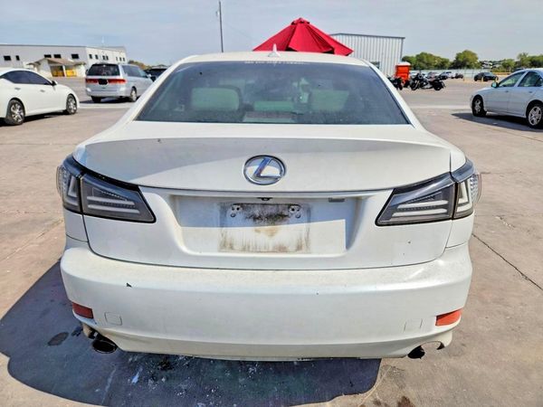 2013 LEXUS IS