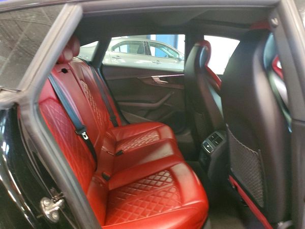 2018 AUDI S5