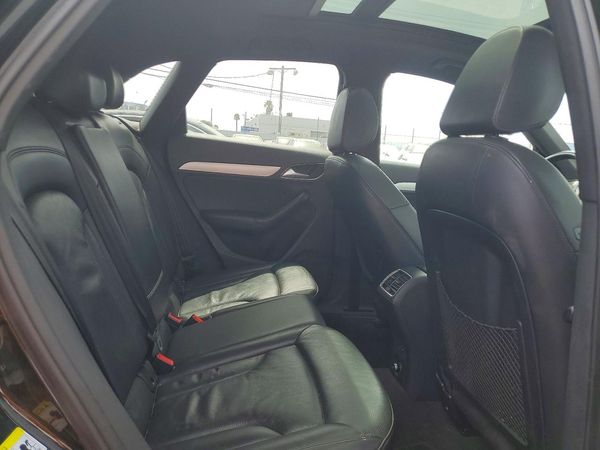2017 AUDI Q3