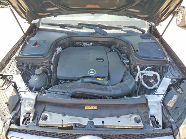 2020 MERCEDES-BENZ GLC GLC300