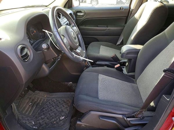 2015 JEEP PATRIOT Latitude — DENT