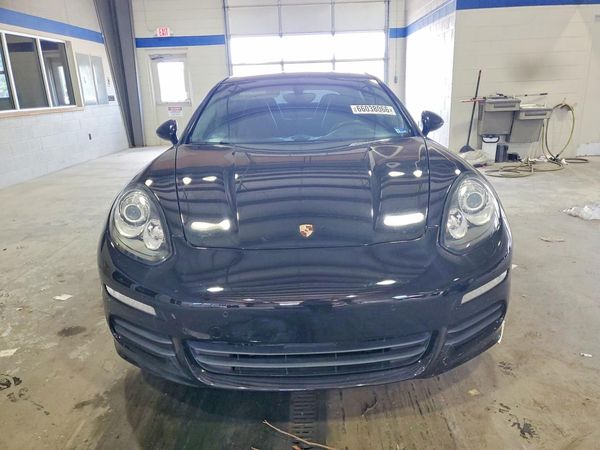 2015 PORSCHE PANAMERA Base (2WD), 4 (4WD)