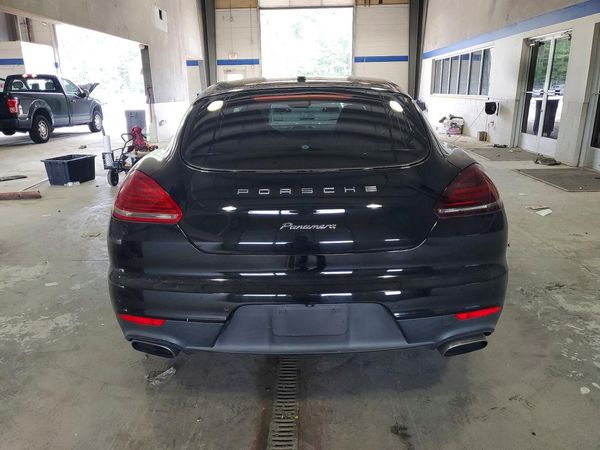 2015 PORSCHE PANAMERA Base (2WD), 4 (4WD)