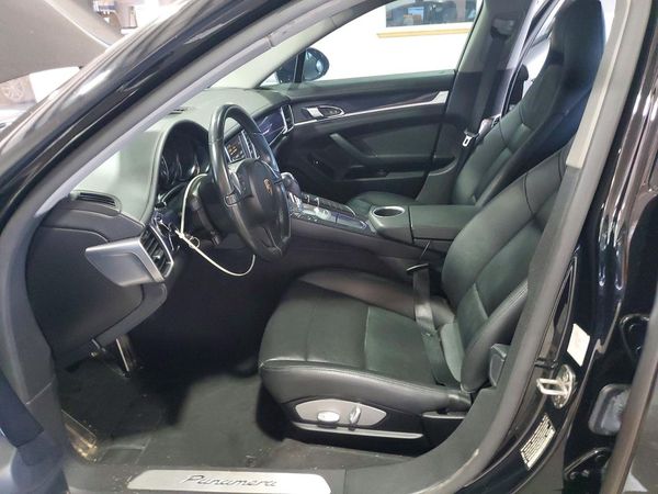 2015 PORSCHE PANAMERA Base (2WD), 4 (4WD)