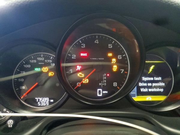 2015 PORSCHE PANAMERA Base (2WD), 4 (4WD)