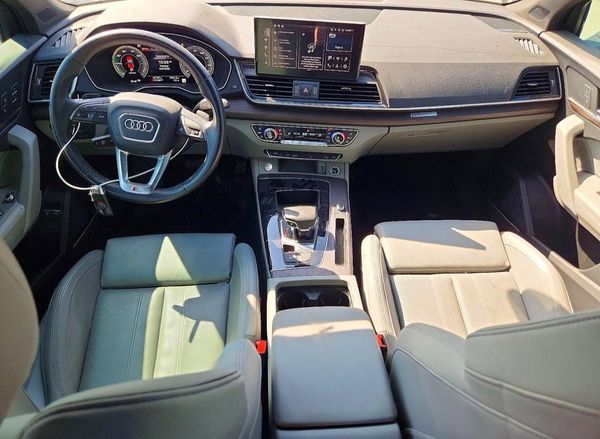 2025 AUDI Q5 E