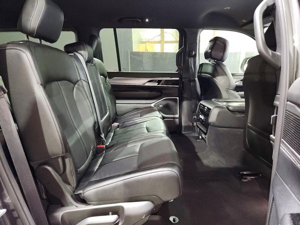 2025 JEEP WAGONEER Series II