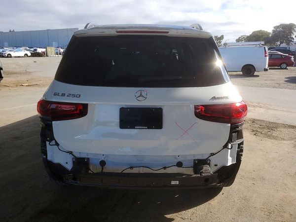 2023 MERCEDES-BENZ GLB GLB250 4MATIC
