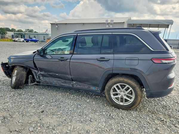2024 JEEP GRAND CHEROKEE Laredo