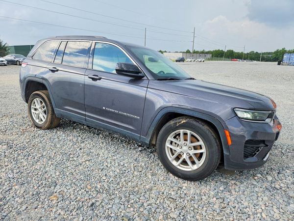 2024 JEEP GRAND CHEROKEE Laredo