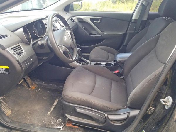 2016 HYUNDAI ELANTRA