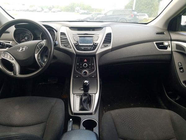 2016 HYUNDAI ELANTRA