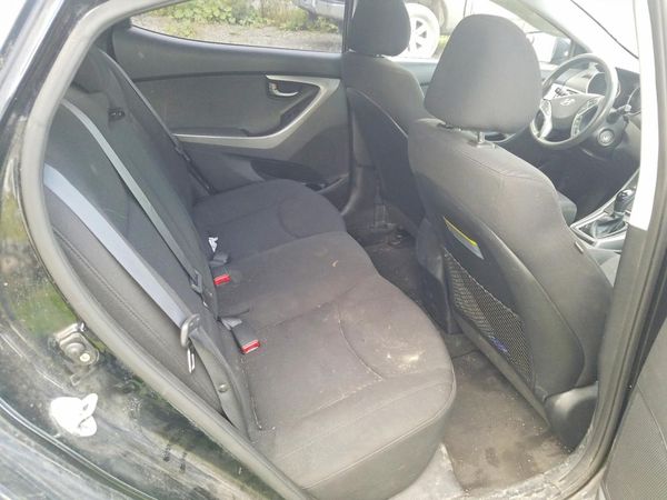 2016 HYUNDAI ELANTRA