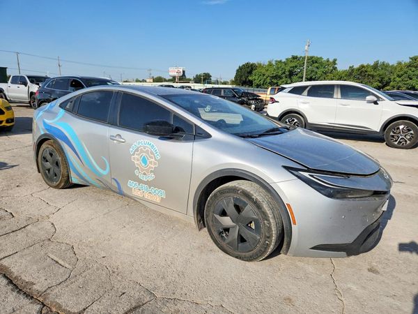 2024 TOYOTA PRIUS