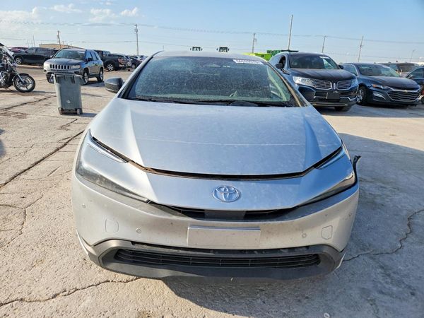 2024 TOYOTA PRIUS