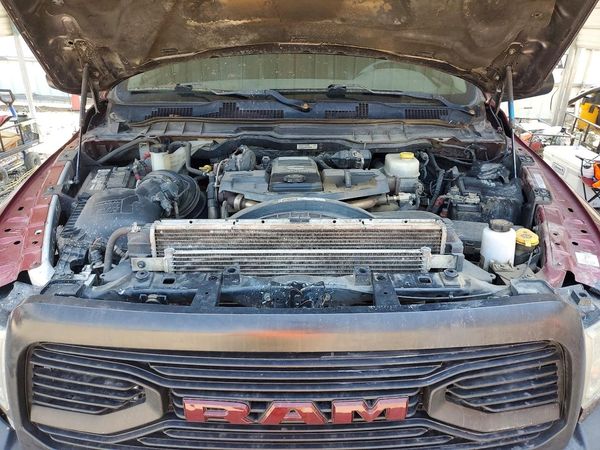 2018 RAM 2500 ST CREW CAB 4X4