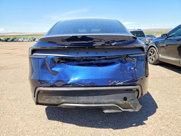 2026 TESLA MODEL Y