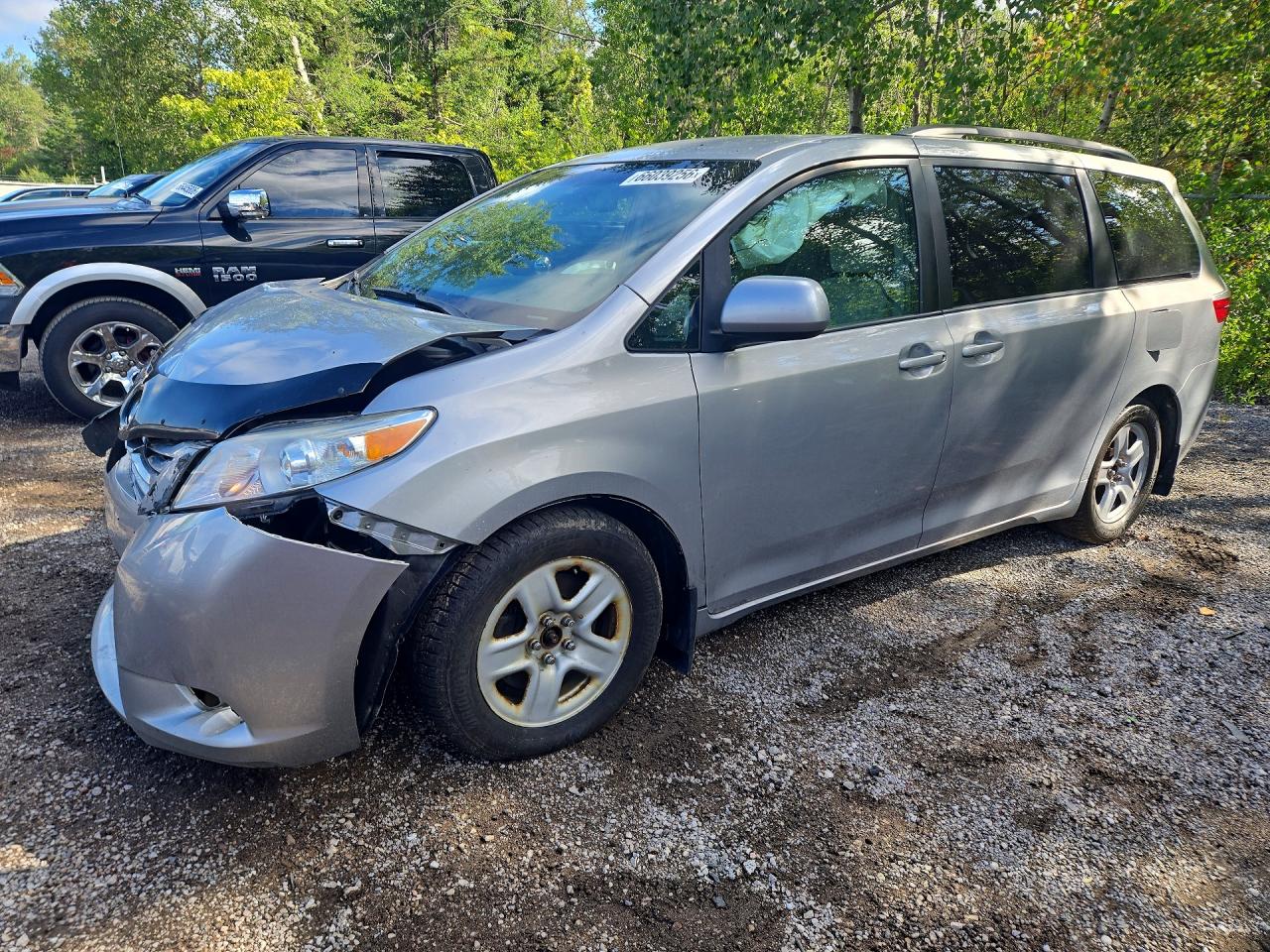 2015 TOYOTA SIENNA