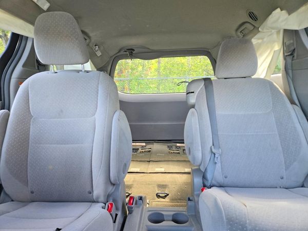 2015 TOYOTA SIENNA