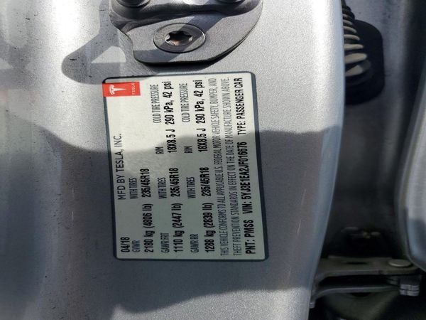 2018 TESLA MODEL 3