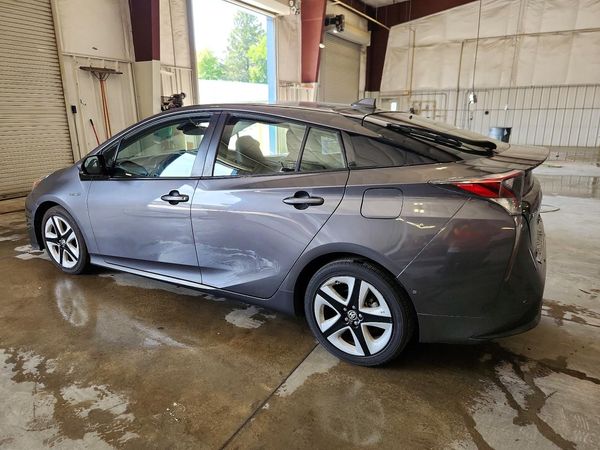 2017 TOYOTA PRIUS